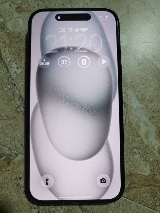 Iphone 15  black