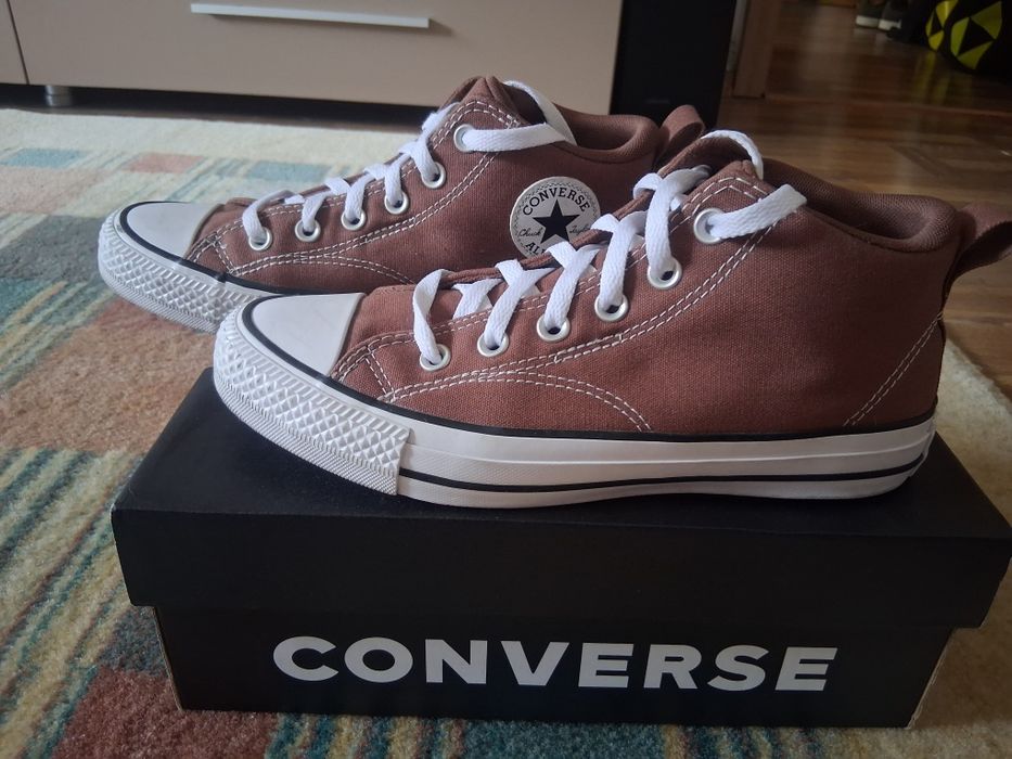 Coverse maro marime 39