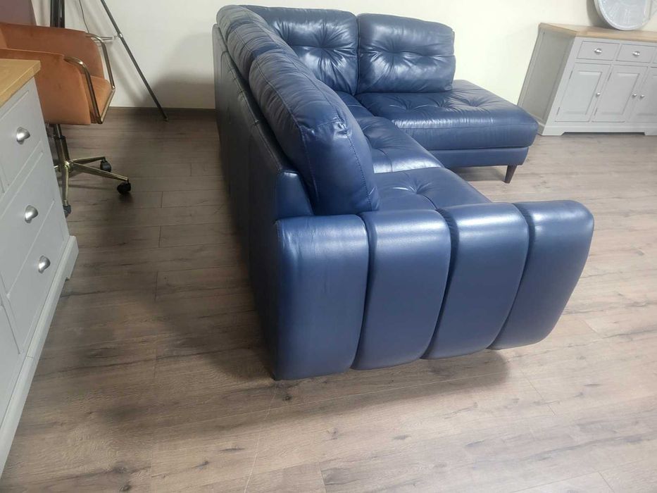 Син кожен ъглов диван