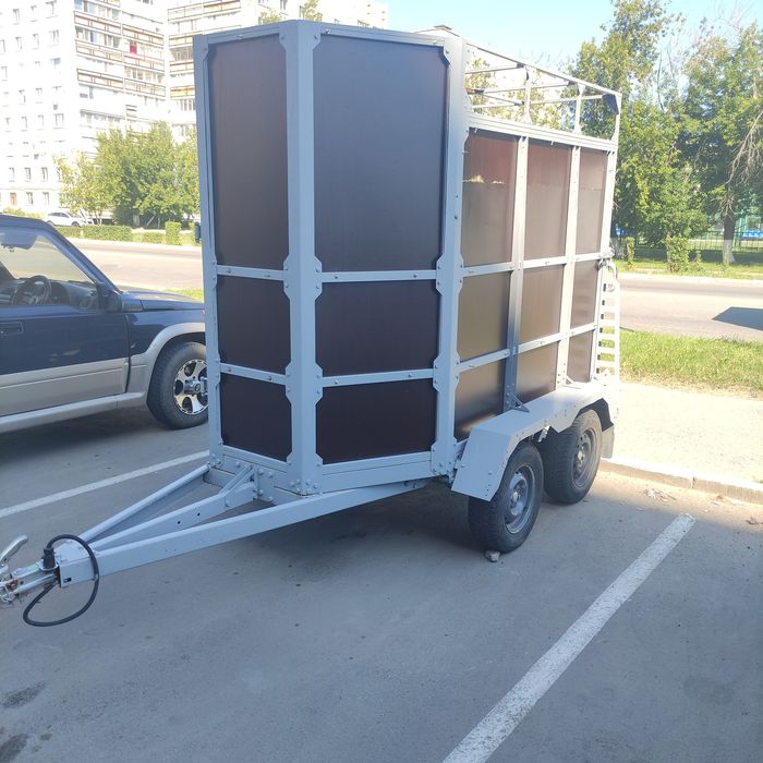 Прицеп-коневозка