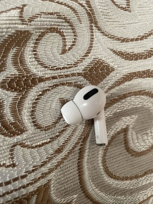 наушники Airpods pro
