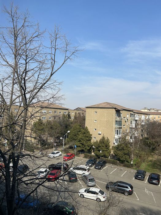 Proprietar - vand garsoniera complet renovata si mobilata
