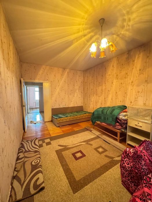 Юнусабад 10.  Продажа. 2 х комнатная квартира