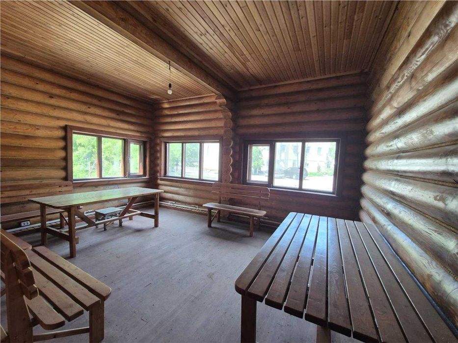 Продам дом из сруба на 2 хозяина, 2 этажа.