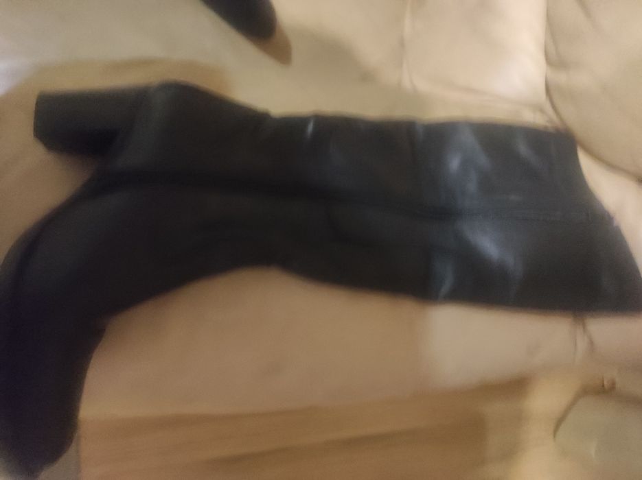 Дамски ботуши, 37 номер.Видоки, кожени, с топла подплата.