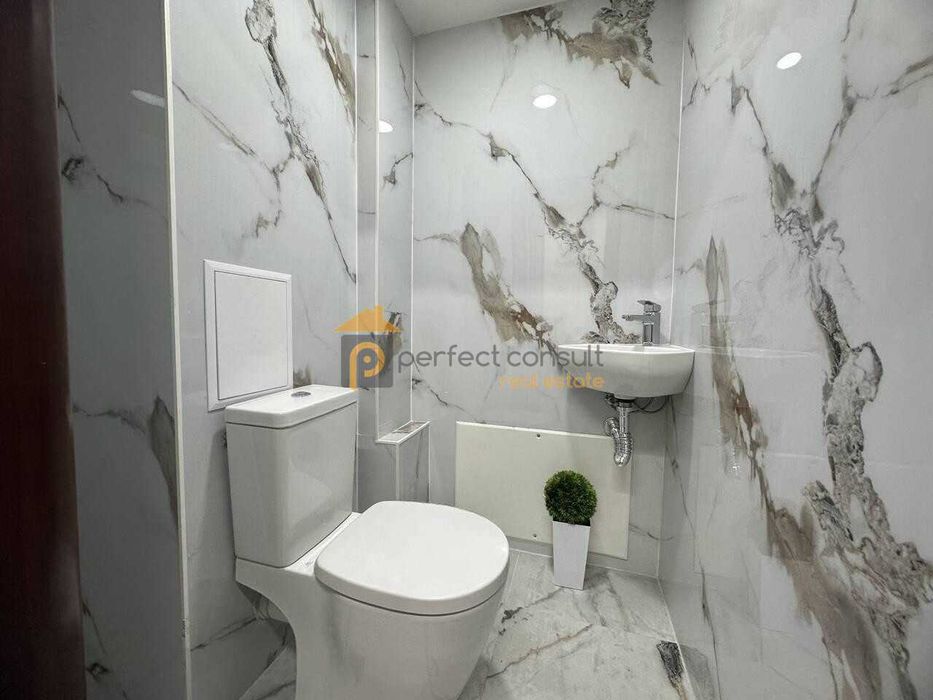 Продава се Тристаен апартамент в Пловдив, Център - 128 кв.м за 1180 €/кв.м - Снимка #8