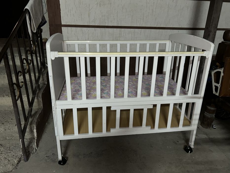 Продам манеж детский