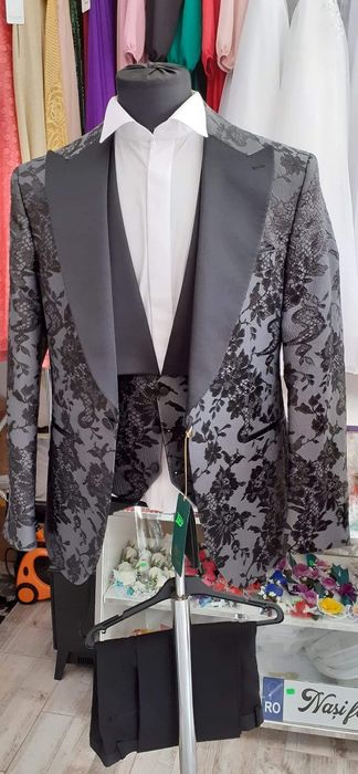 Costume ceremonie!