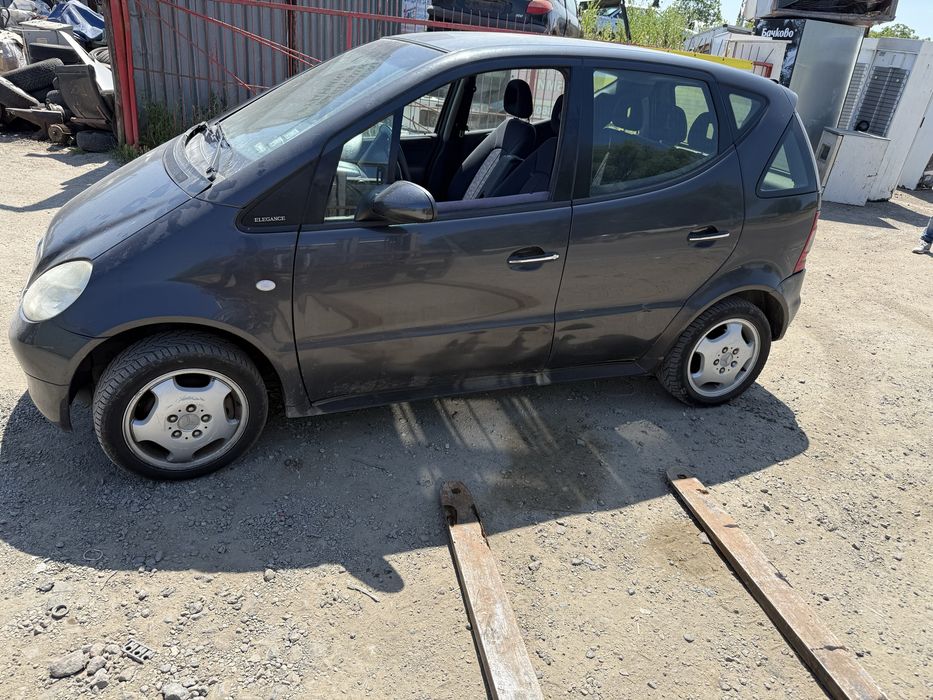 Мерцедес А 170 CDI на части