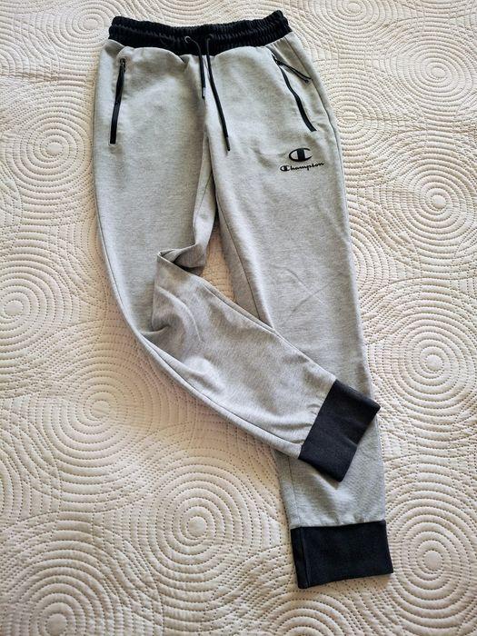 Спортен екип суичър и анцунг Champion 158