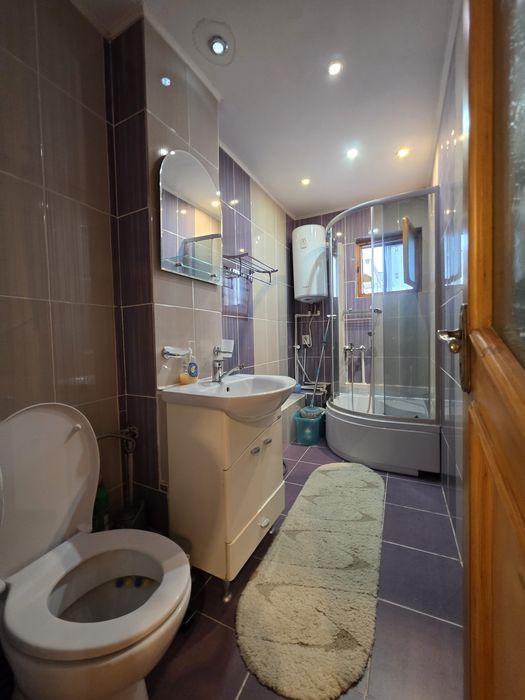 De vanzare apart. 2 cam. decomandat,transf. in 3, etaj 3,2 balcoane, Crihala/Carrefour