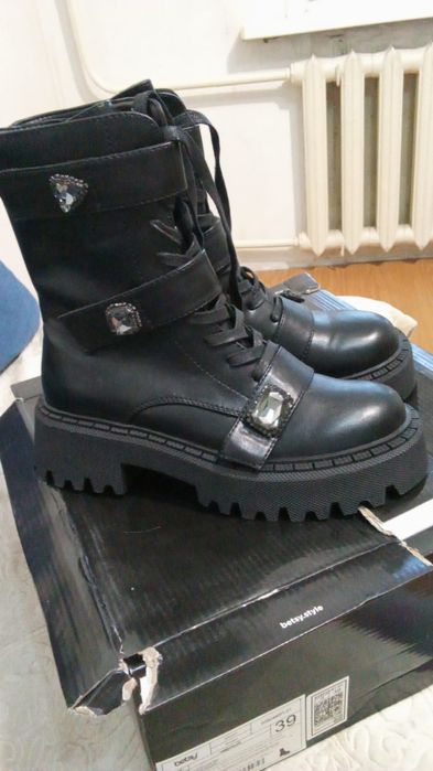 Ботинки женские осень