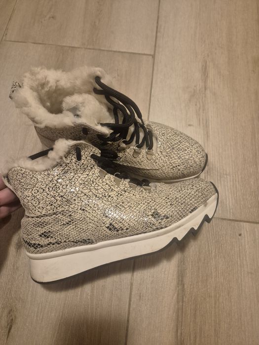 Дамски зимни боти