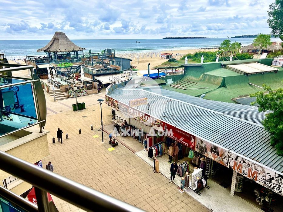 Продава се Двустаен апартамент в к.к. Слънчев бряг - 75 кв.м за 2000 €/кв.м - Снимка #1