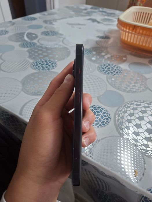 Айфон 15 қара түс