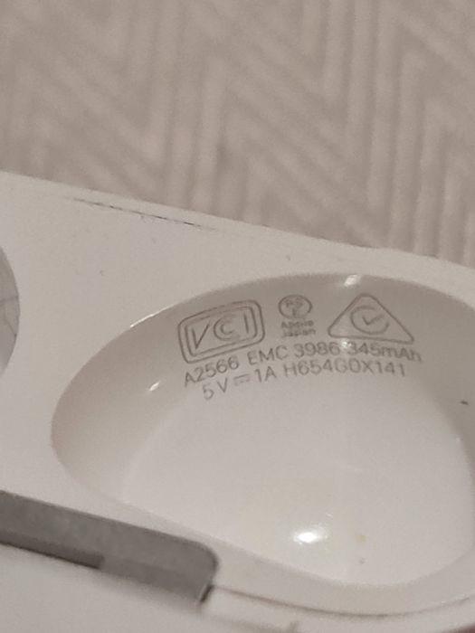 Case (carcasa ) airpods 3 cu încărcare wifi