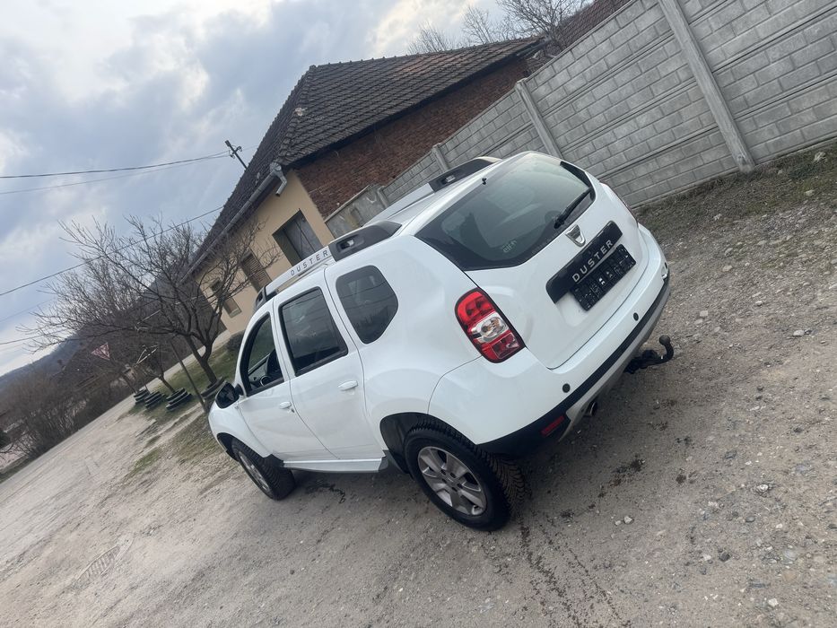 Duster Euro 6 an 2016 motor 1,2 benzină 125 cp KM 116771 ful dotări