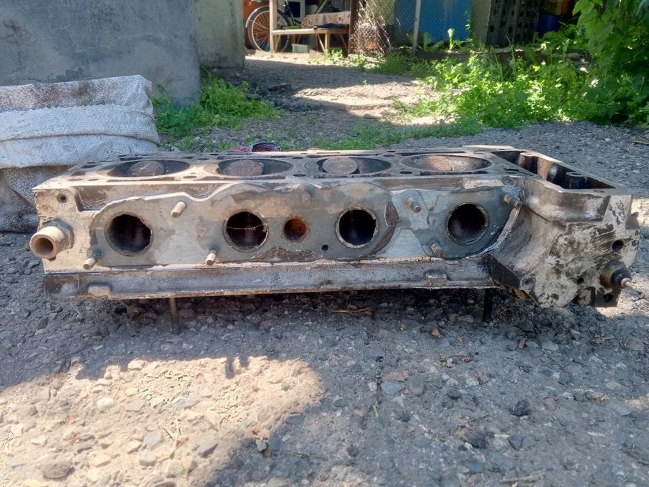 Головка на Мерседес 124