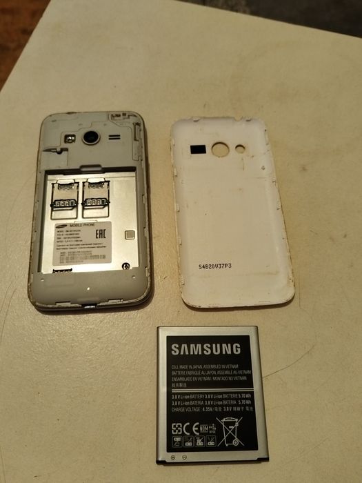 Продам Samsung J 1 ace neo