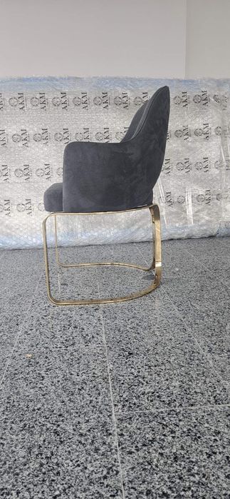 Чисто нова мека мебел + трапезна маса с 10 стола