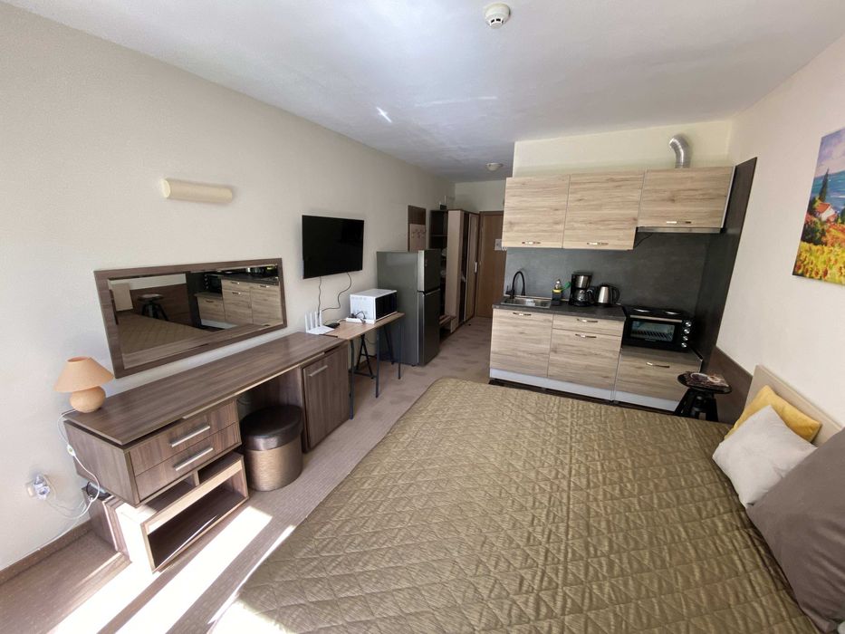 Дава се под наем Едностаен апартамент в к.к. Св.Св. Константин и Елена - 35 кв.м за 357 € - Снимка #3