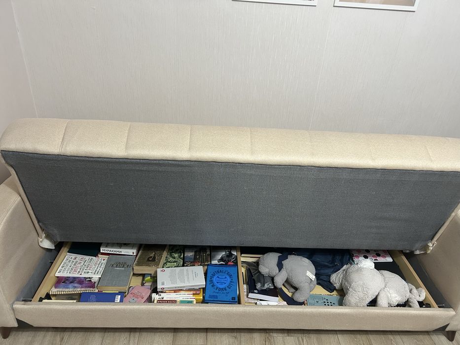 Canapea extensibila 3 locuri