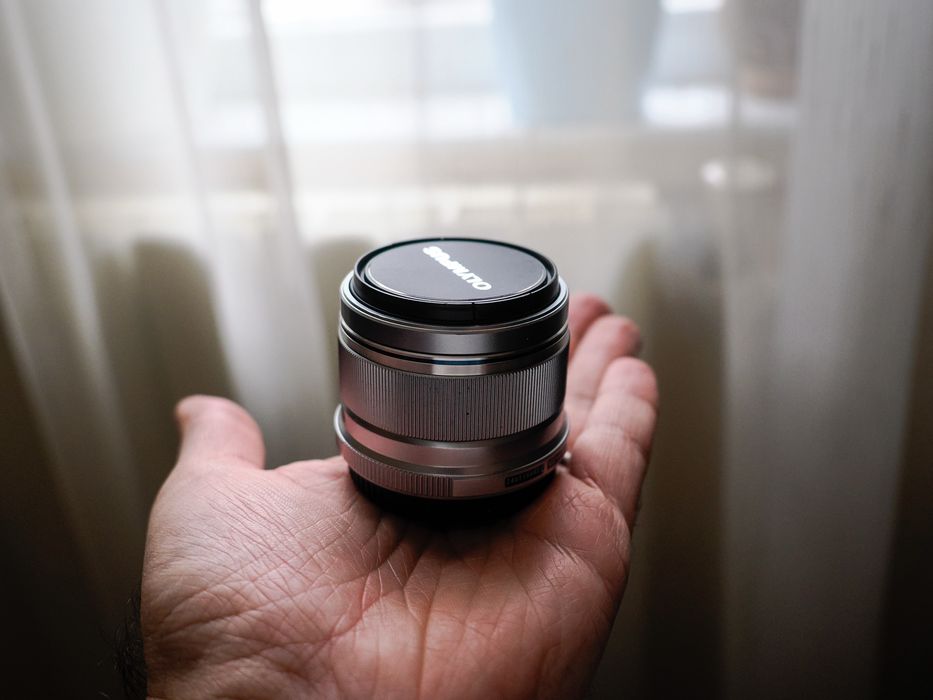 Olympus 25mm f/1.8 - Garanție 23.07.2027