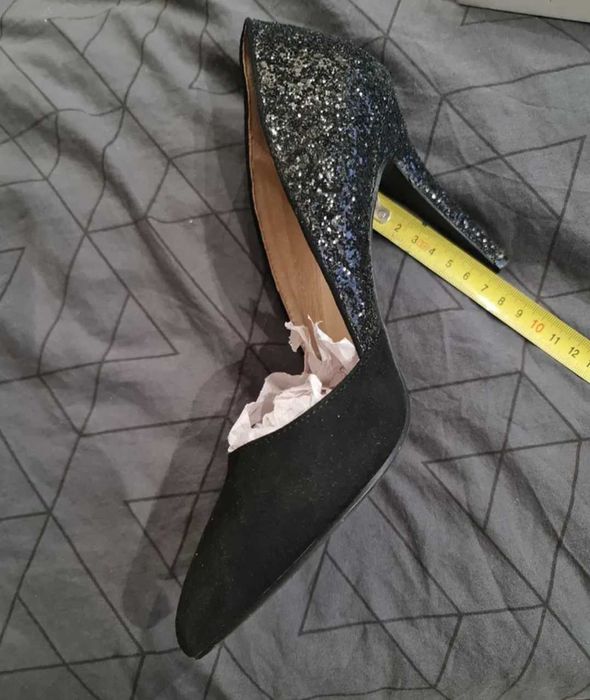 Дамски елегантни обувки на ток