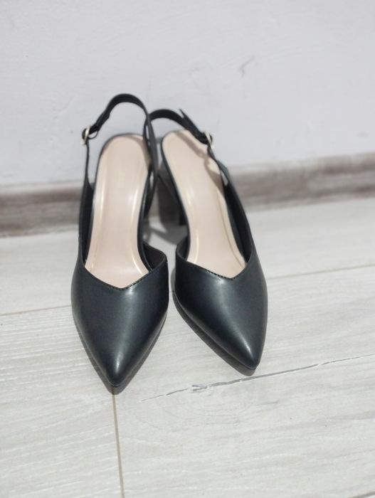 Туфли черные женские