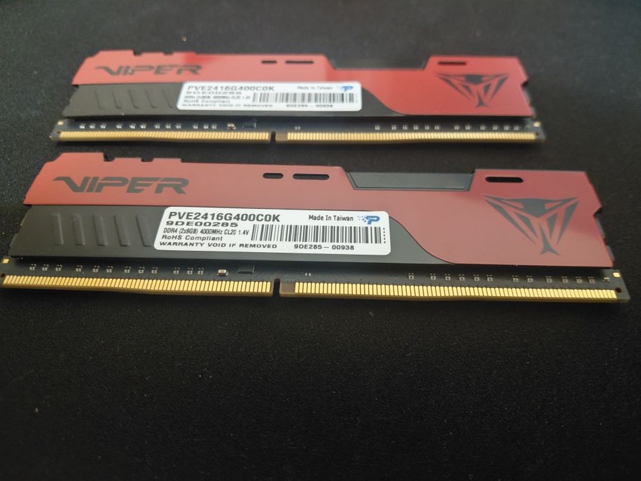 продавам комплект платка msi b560m 16gb ram ddr4  i5 11400f