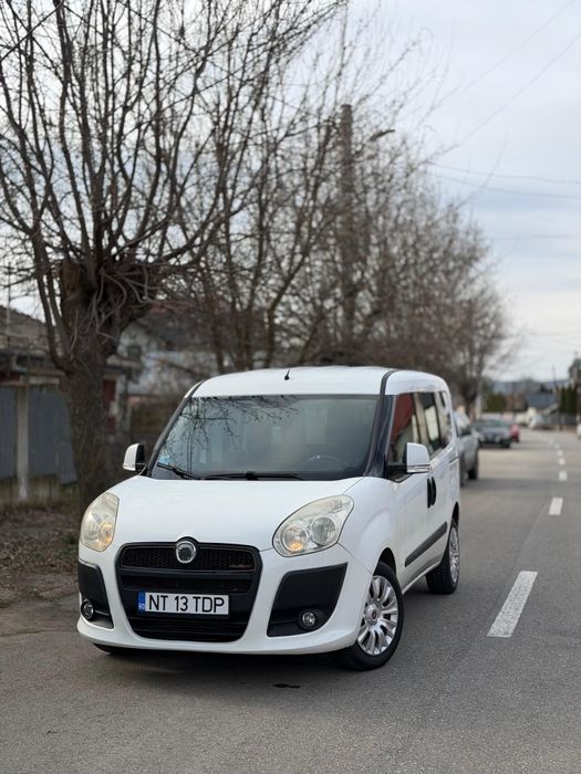 Fiat Doblo   2010