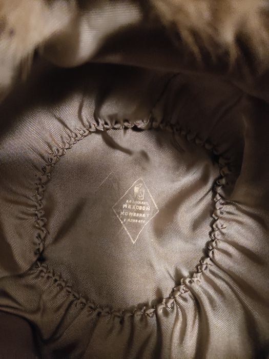 Меховые аутентичные шапки