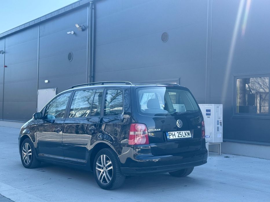 VOLKSWAGEN Touran 2008 — imagine 4