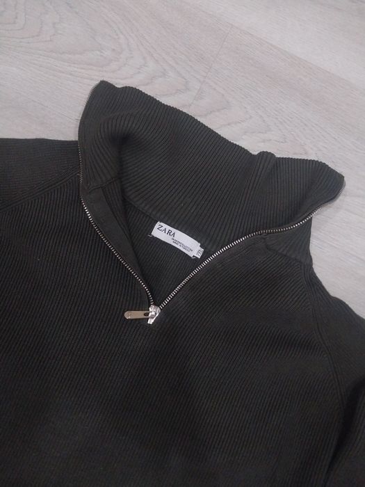 полузамок.  zara