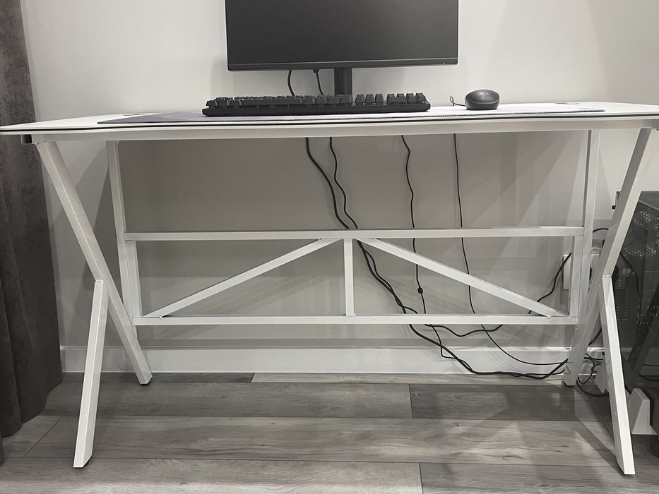 Стол компьютерный