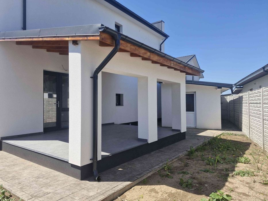 Direct proprietar vând casă în zona tunari Ștefănești de jos