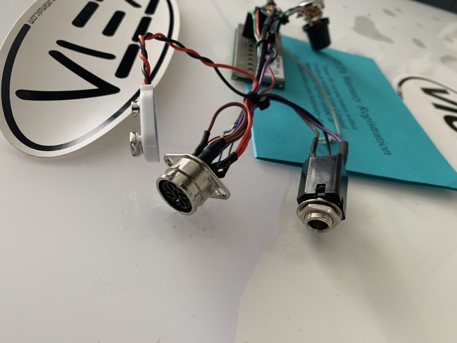 Vioara Zeta -placa originala, cablaj original  !