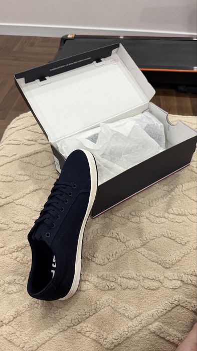 Кеды от Tommy Hilfiger