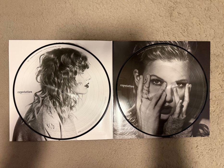 Грамофонни плочи Taylor Swift / Sabrina Carpenter