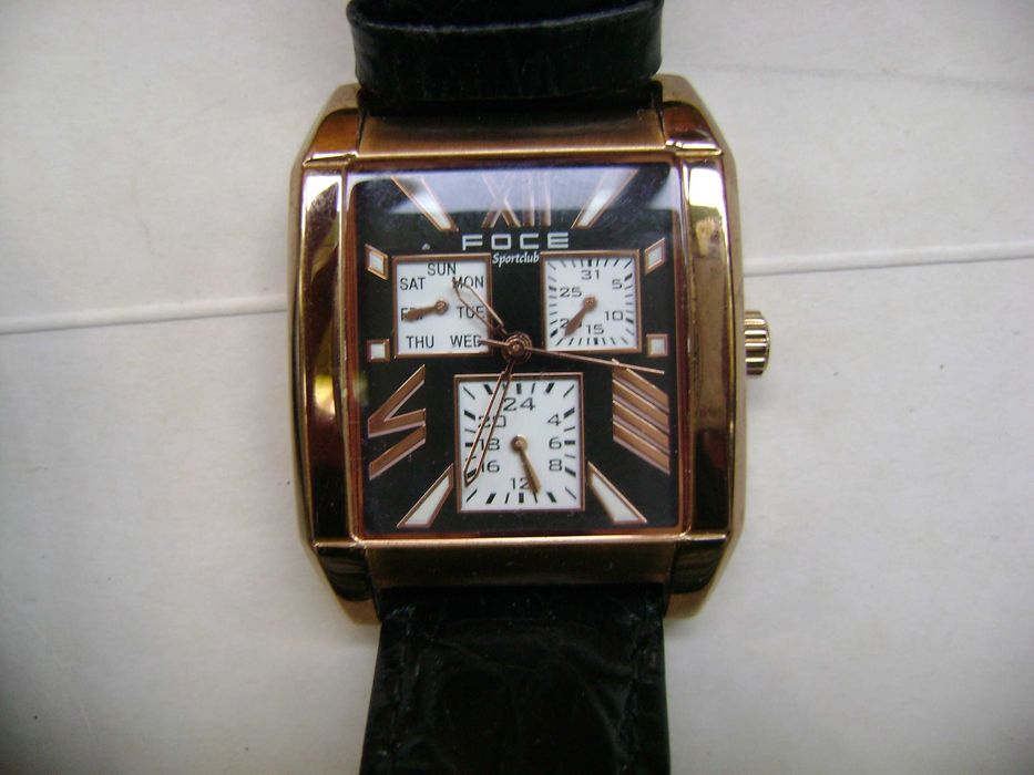 Продавам 5 броя кварцови часовника Nautica,Swatch,Foce,Timex,Q&Q