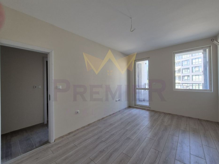 Продава се Тристаен апартамент в Бургас, Меден рудник - зона Д - 93 кв.м за 1615 €/кв.м - Снимка #9