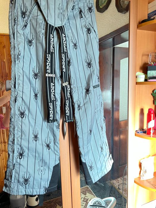 Юношески ски гащеризони