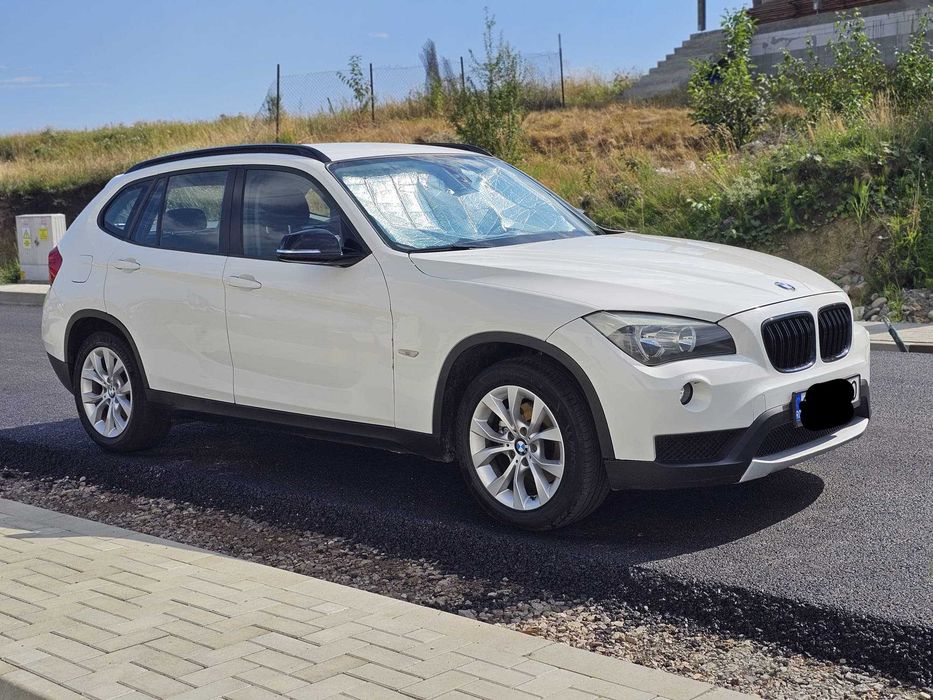 BMW X1 2011 — imagine 2