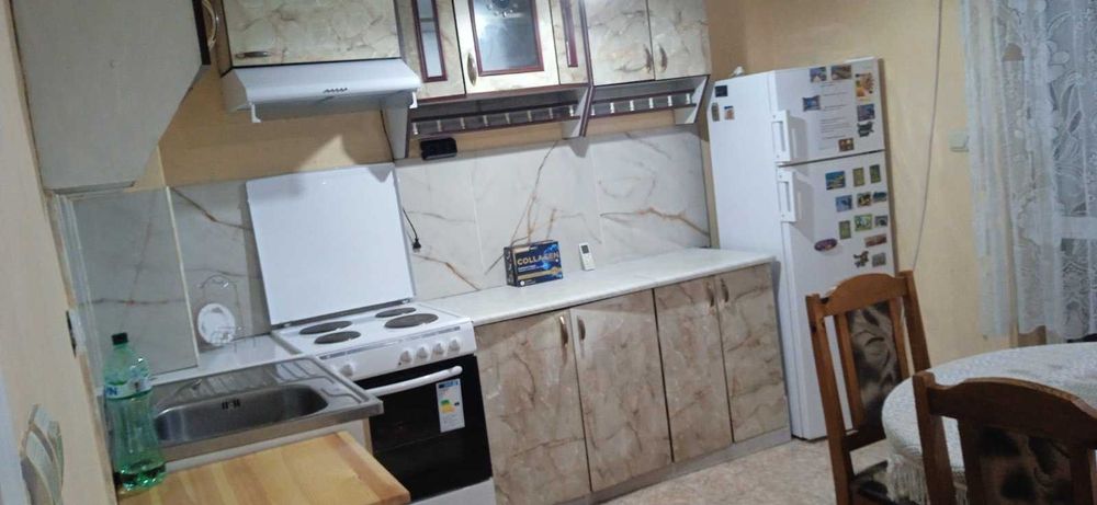 Дава се под наем Двустаен апартамент в Варна, Колхозен пазар - 60 кв.м за 357 € - Снимка #1