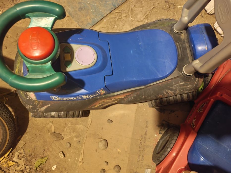 Толокар детский две штуки