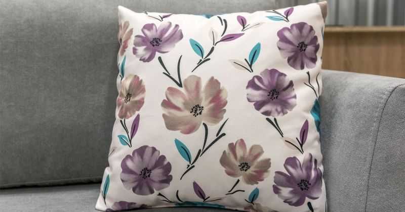 Продам прямой диван Евромебель «Дамаск» (Россия)