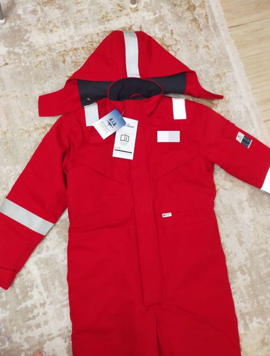 Продам спецодежду зимнюю.