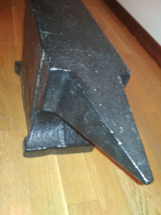 Наковальня Сталинская