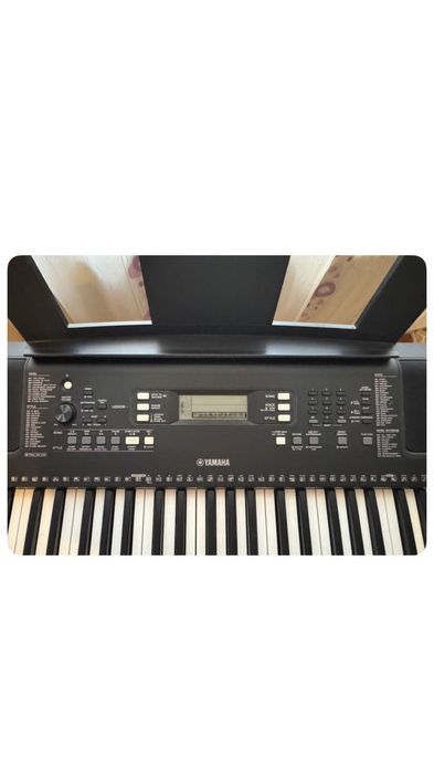 Orgă YAMAHA PSR-E363, ca nouă