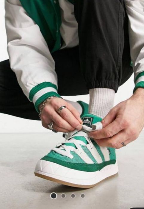 Кроссовки adidas